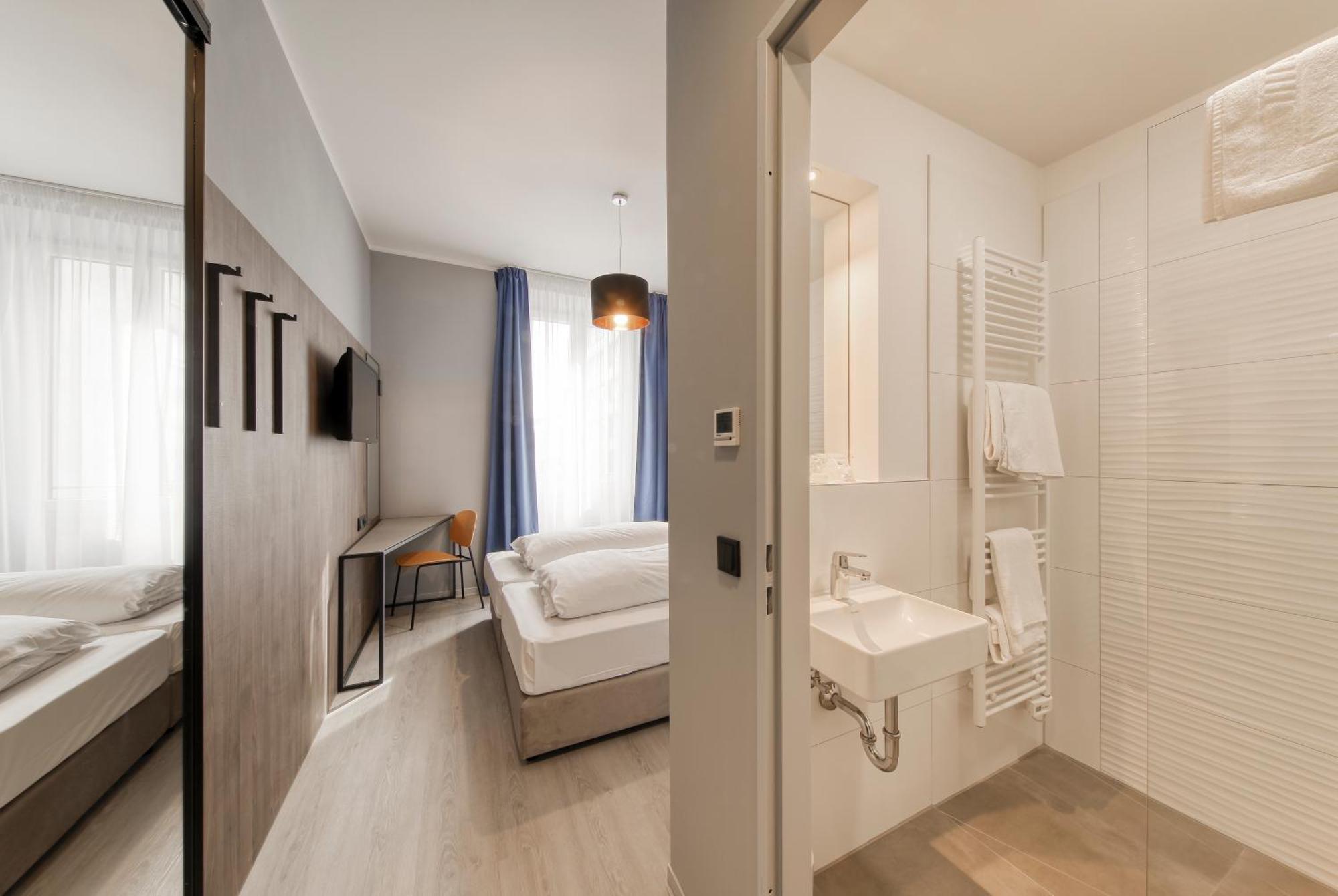 Double Room,1629889739:JPEG