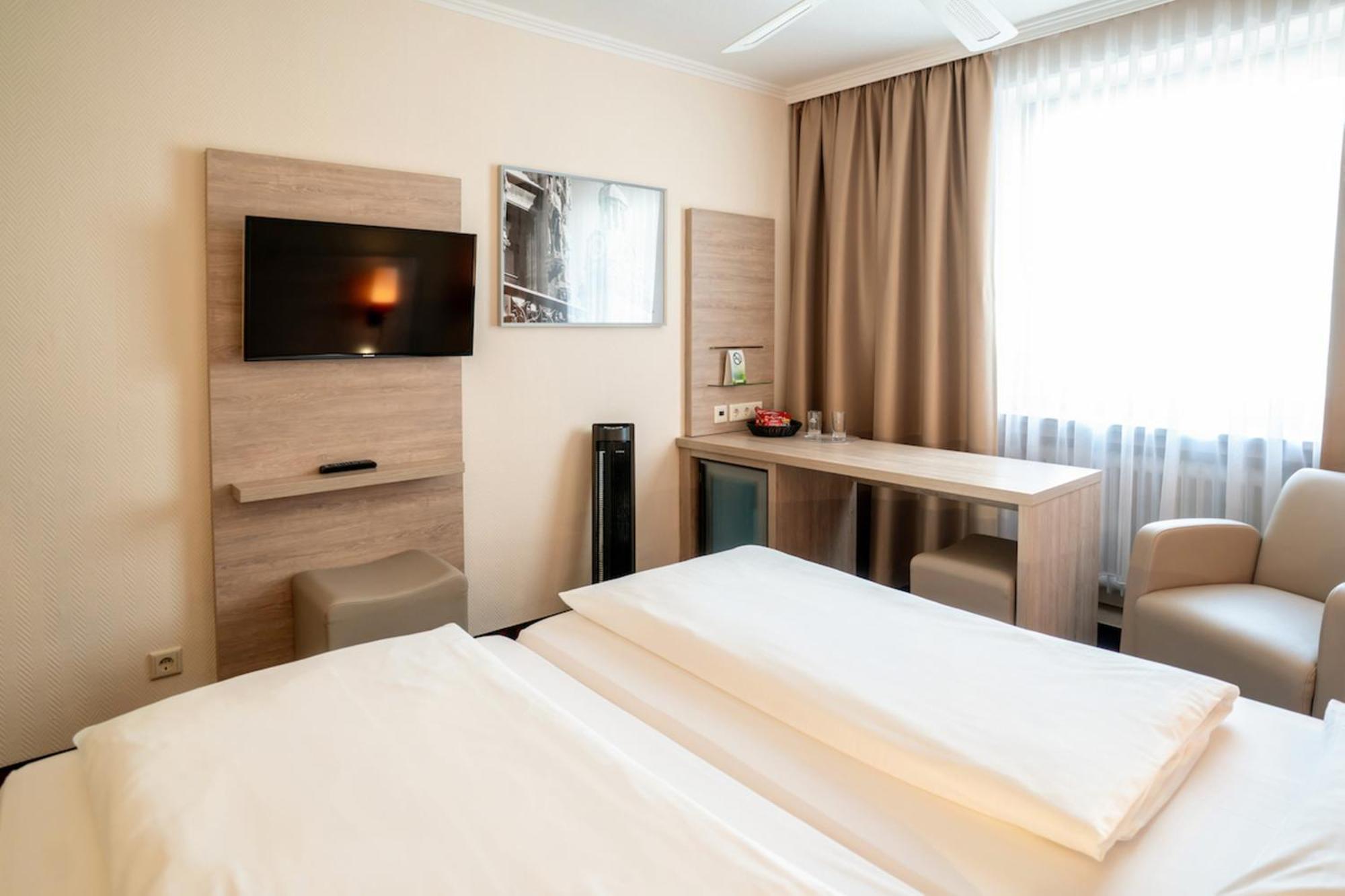 Comfort Double Room facing Courtyard (no air-condition),1742568754:JPEG